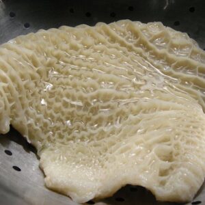 Cooked white tripe
